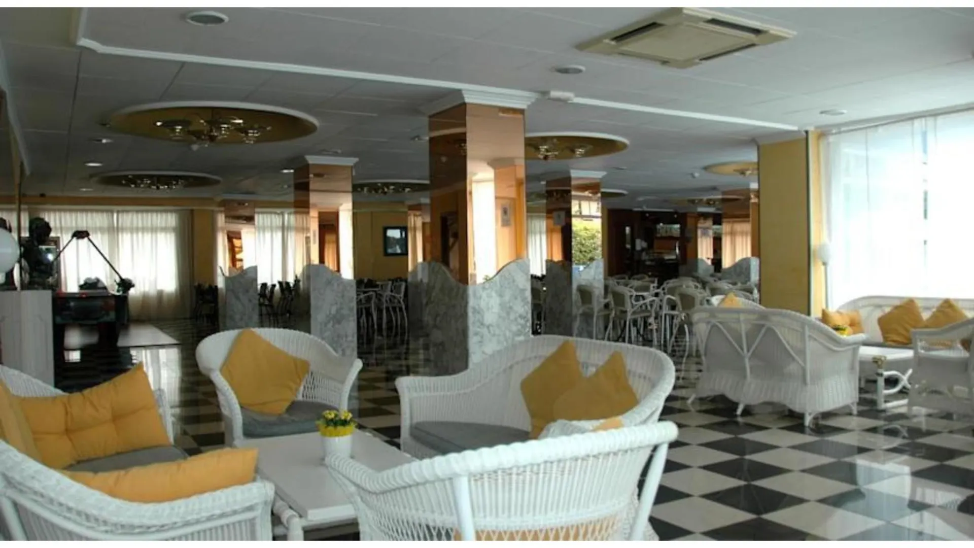 Santa Monica Playa Hotel Salou Spain